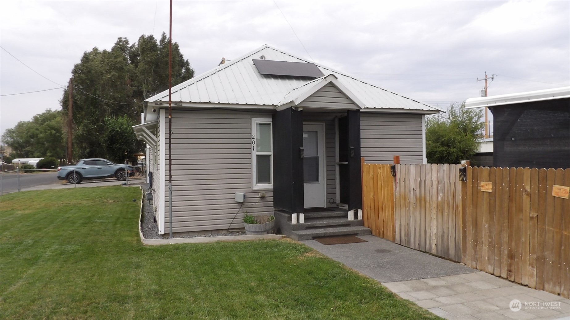 Cherry Ave, Ritzville, WA 99169