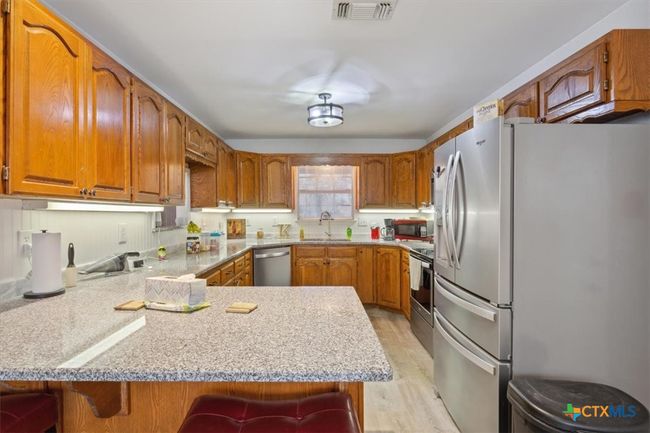 8 W Aztec Ln, House other with 3 bedrooms, 2 bathrooms and null parking in Belton TX | Image 17