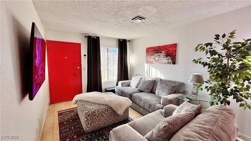 3978 Palos Verdes Street, Las Vegas, NV, 89119 | Card Image