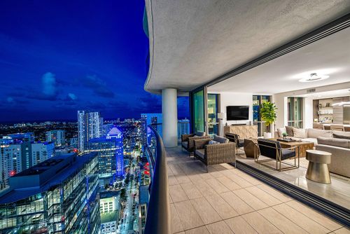 4301-100 E Las Olas Blvd, Fort Lauderdale, FL, 33301-2768 | Card Image