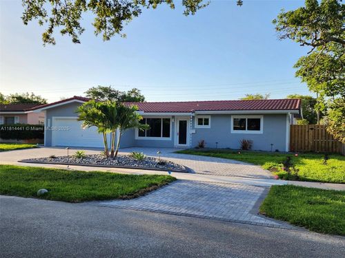 3805 Lincoln St, Hollywood, FL, 33021-6037 | Card Image