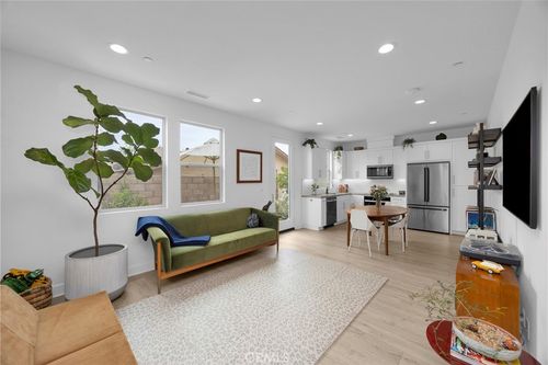 102-17544 Cameron Ln, Huntington Beach, CA, 92647-6867 | Card Image