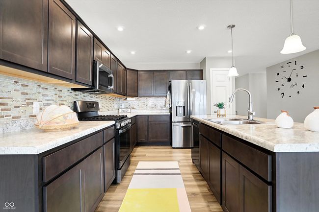 7111 Lillian Pl, House other with 2 bedrooms, 2 bathrooms and null parking in Cumberland IN | Image 11