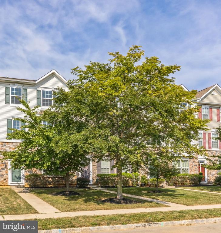 Palace Dr, Glassboro, NJ 08028