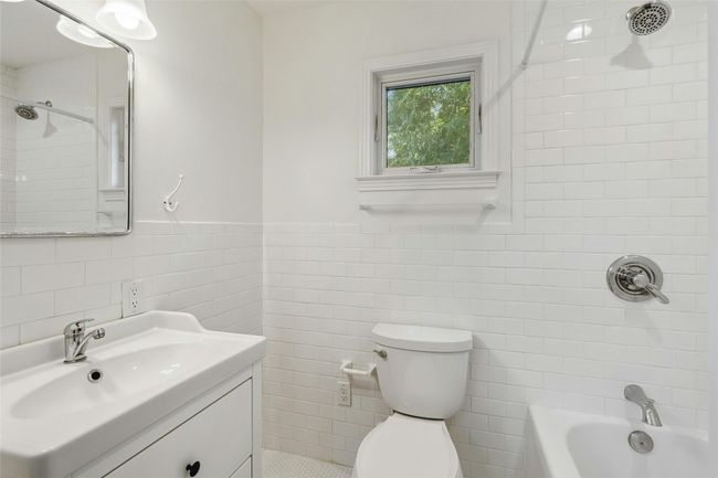 4203 Avenue A, House other with 4 bedrooms, 3 bathrooms and 2 parking in Austin TX | Image 19