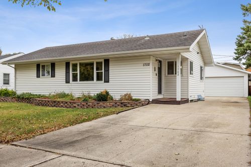 1702 4th St S, Moorhead, MN, 56560-4125 | Card Image