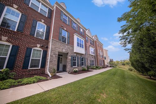 2856 Ridington Rd, Ann Arbor, MI, 48105-7004 | Card Image
