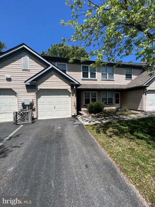 243 Stonebridge Blvd, NEW CASTLE, DE, 19720-6711 | Card Image