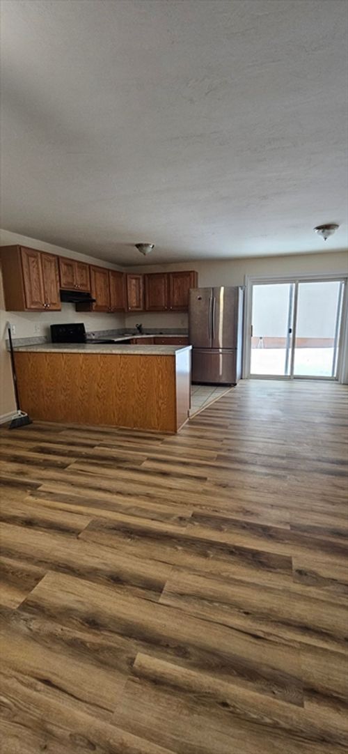 unit-5-71 Edgeworth St, Worcester, MA, 01605-3257 | Card Image