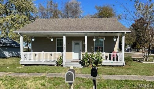 101 W Pine St, Baldwin, IL, 62217-1005 | Card Image