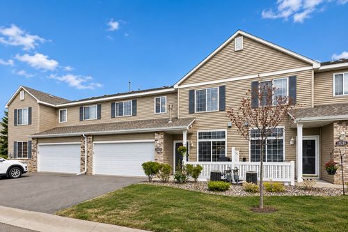 18213 69th Pl N, Maple Grove, MN, 55311-2974 | Card Image