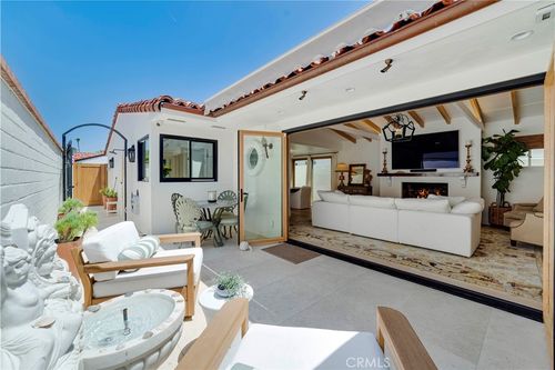 106 Via Cordova, Newport Beach, CA, 92663 | Card Image