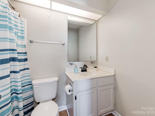 2946 Iron Gate Lane, Condo with 2 bedrooms, 2 bathrooms and null parking in Charlotte NC | Image 14