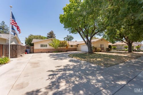 800 E Terrace Ave, Tulare, CA, 93274 | Card Image