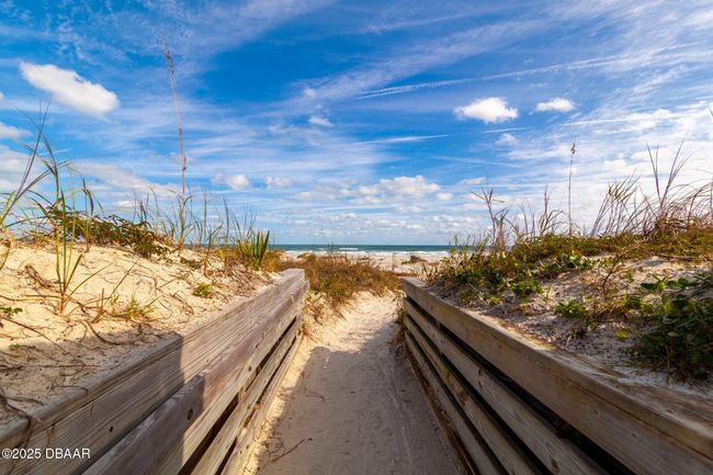 APT-902 - 265 Minorca Beach Way, Condo with 3 bedrooms, 2 bathrooms and null parking in New Smyrna Beach FL | Image 48