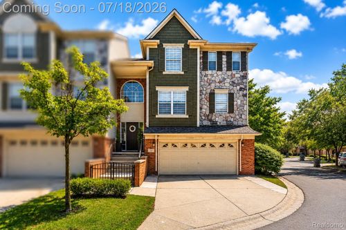 10 Bradford Ct, Dearborn, MI, 48126-4169 | Card Image
