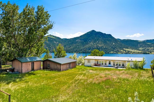 1872 Beartooth Rd, House other with 3 bedrooms, 2 bathrooms and null parking in Wolf Creek MT | Image 4