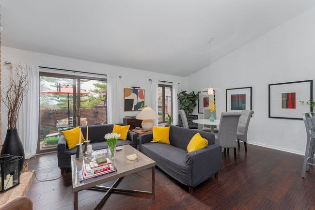 91 Glen Dr, Condo with 2 bedrooms, 2 bathrooms and null parking in Worthington OH | Image 12