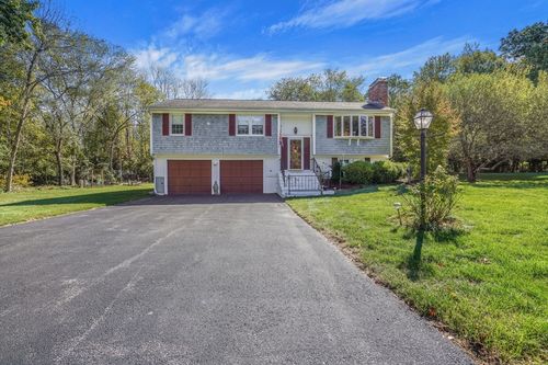 39 John Alden Rd, Seekonk, MA, 02771-1710 | Card Image