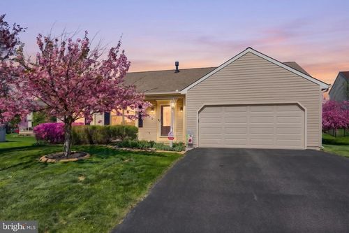 440 Sterling Dr, RED LION, PA, 17356-9508 | Card Image