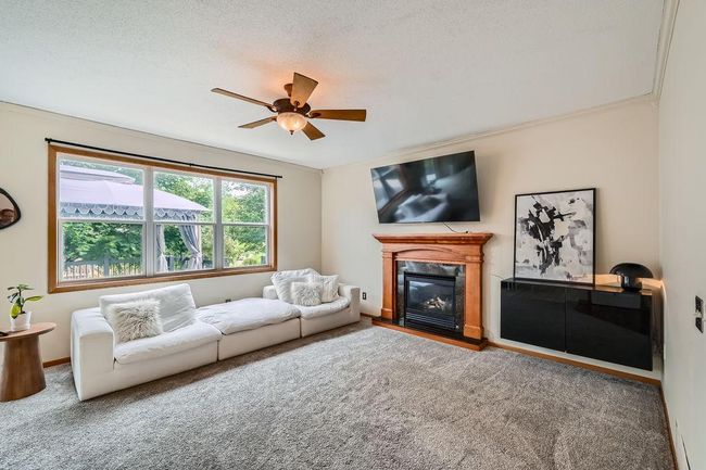 6788 Carlisle Curve - MLS Sized - 013 - 14 Family Room.jpg | Image 12