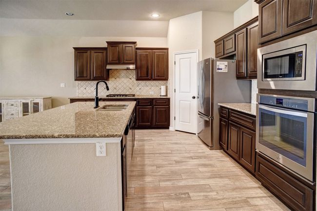 285 Chisholm Trl, House other with 4 bedrooms, 3 bathrooms and null parking in Bastrop TX | Image 12