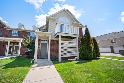 25-29908 Heritage Parkway, Warren, MI, 48092 | Card Image