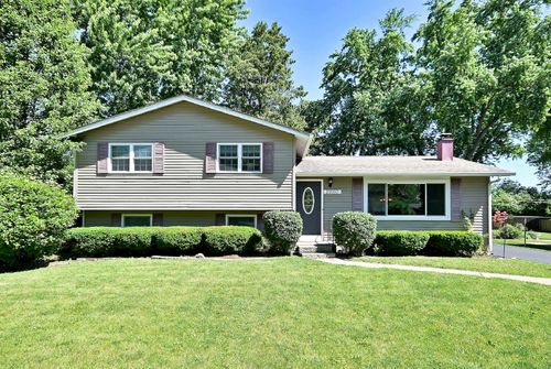 19392 W Harvard Ave, Mundelein, IL, 60060-1011 | Card Image