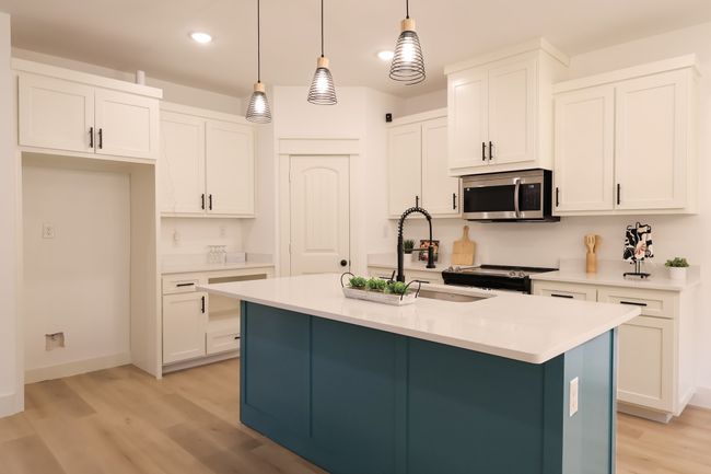 836 E Arlington Ave, House other with 4 bedrooms, 2 bathrooms and null parking in Fort Worth TX | Image 4