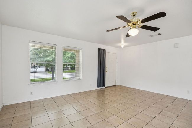 1444 Kenneys Way, House other with 3 bedrooms, 3 bathrooms and 4 parking in Round Rock TX | Image 8