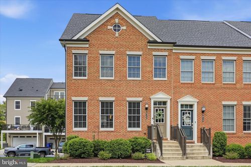 813 Herman Way, SYKESVILLE, MD, 21784-7987 | Card Image
