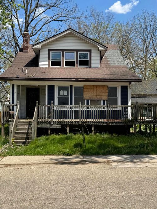 1311 James St, Kalamazoo, MI, 49001-5714 | Card Image