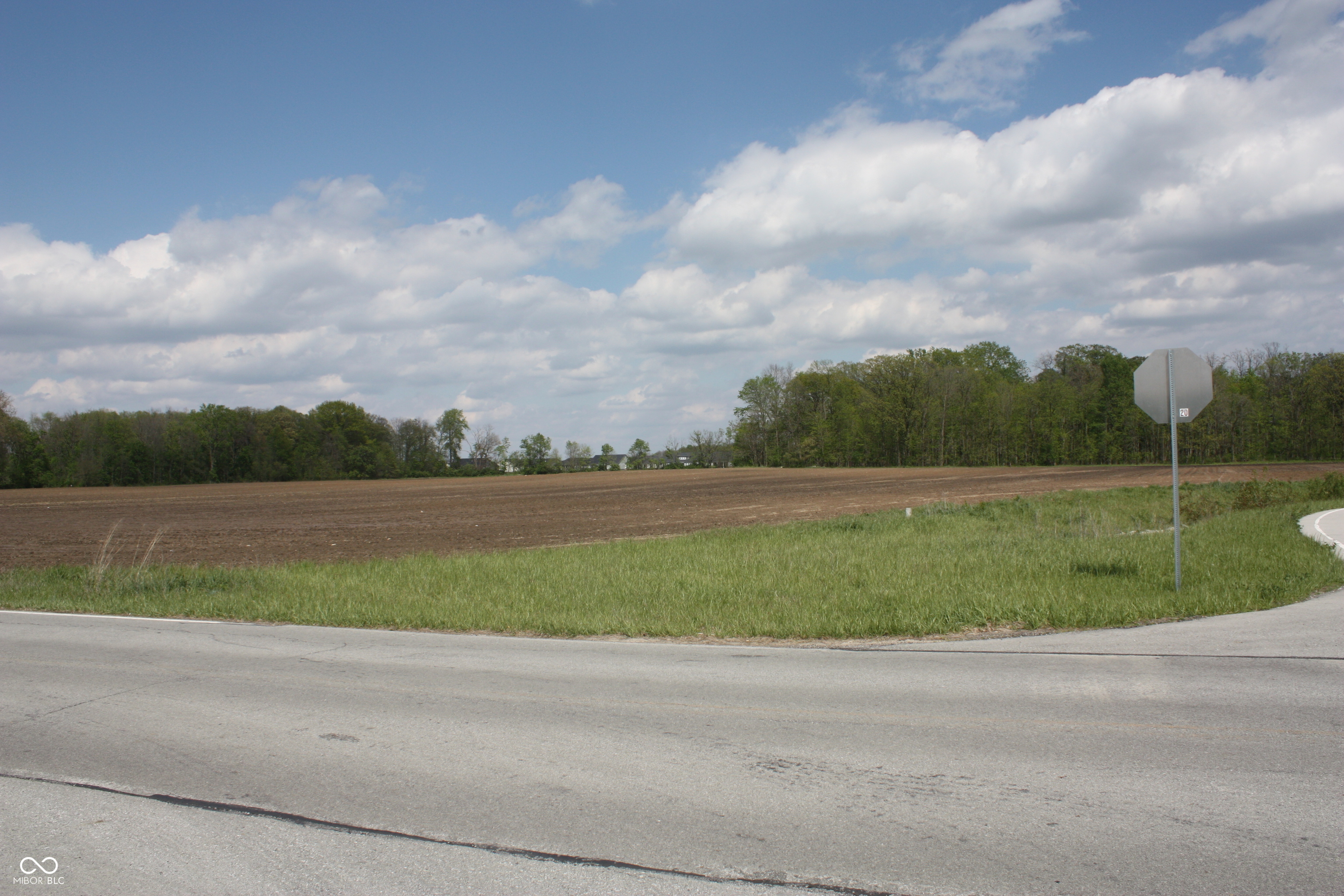 Land in Westfield 5