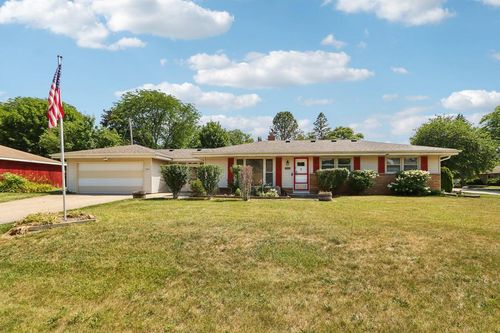 5665 W Range Avenue, Brown Deer, WI, 53223 | Card Image