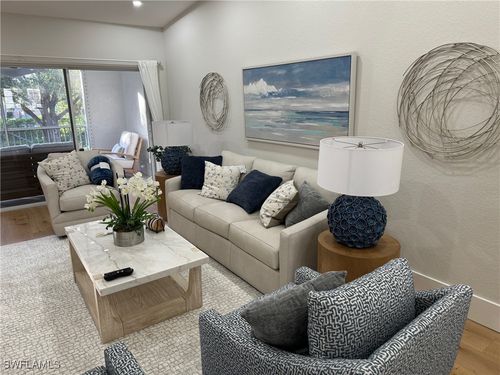 apt-201-7087 Barrington Cir, NAPLES, FL, 34108-7584 | Card Image