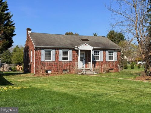 318 Chestnut St, COLLEGEVILLE, PA, 19426-2635 | Card Image