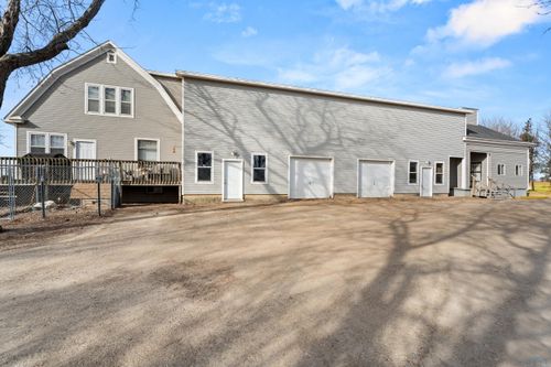 31711 469th Ave, Burbank, SD, 57010-7040 | Card Image