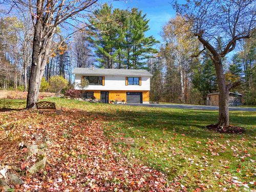 431 Old County Rd N, Waterford, VT, 05819-9515 | Card Image