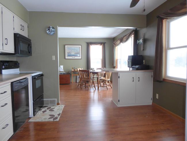 Kitchen b.JPG | Image 4