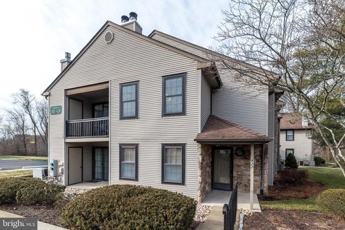 422 Redbud Ct, WARRINGTON, PA, 18976-2621 | Card Image