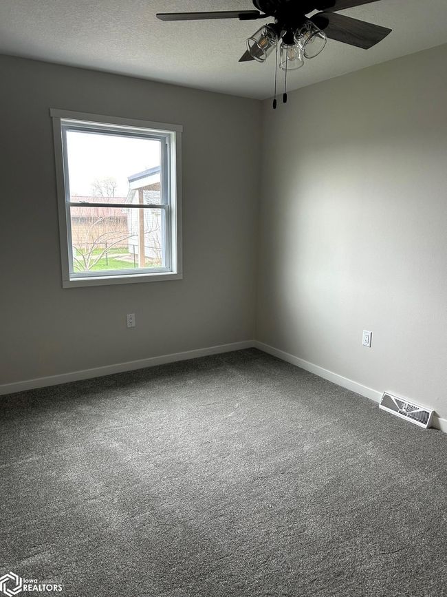 906 4 Th St, Home with 4 bedrooms, 2 bathrooms and 6 parking in Victor IA | Image 22