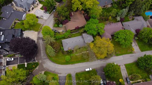 88 Valecrest Dr, Etobicoke, ON, M9A4P6 | Card Image