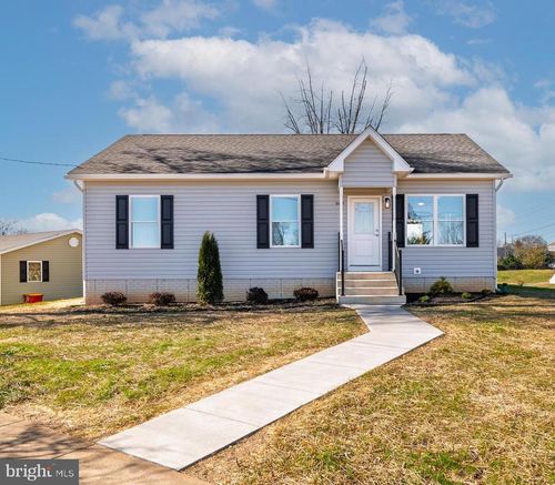 609 N Fairfax Blvd, RANSON, WV, 25438-1749 | Card Image