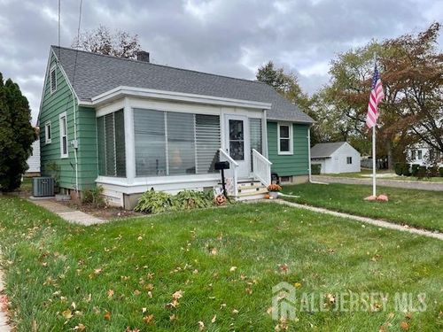 704 Pine St, North Brunswick, NJ, 08902-2976 | Card Image