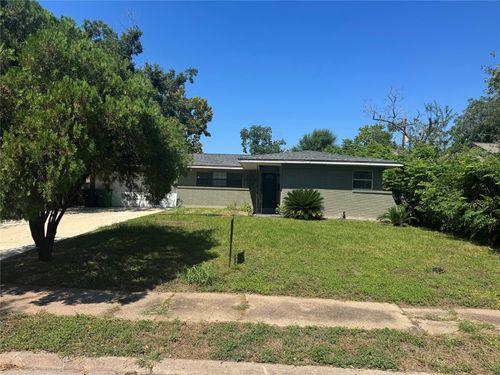 6830 Langdon Ln, Houston, TX, 77074-6121 | Card Image
