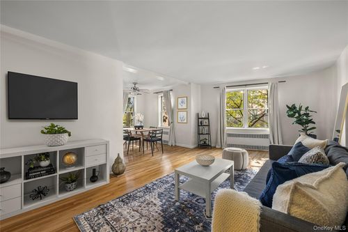 apt-2bs-800 Grand Concourse, Bronx, NY, 10451-3004 | Card Image