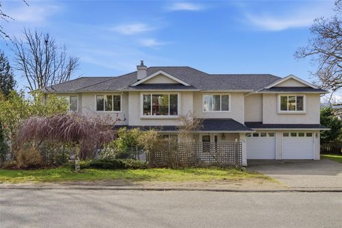 1185 Rock St, Victoria, BC, V8P2C1 | Card Image