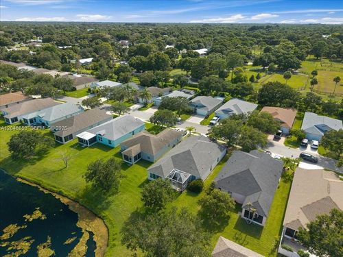 1112 W 13th Sq, Vero Beach, FL, 32960-2118 | Card Image