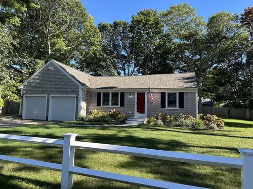 9 Victory Ln, South Yarmouth, MA, 02664-4136 | Card Image
