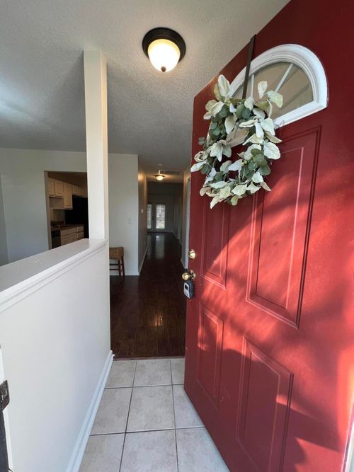 1527 Blaze Ln, Charleston, SC, 29412-8653 | Card Image